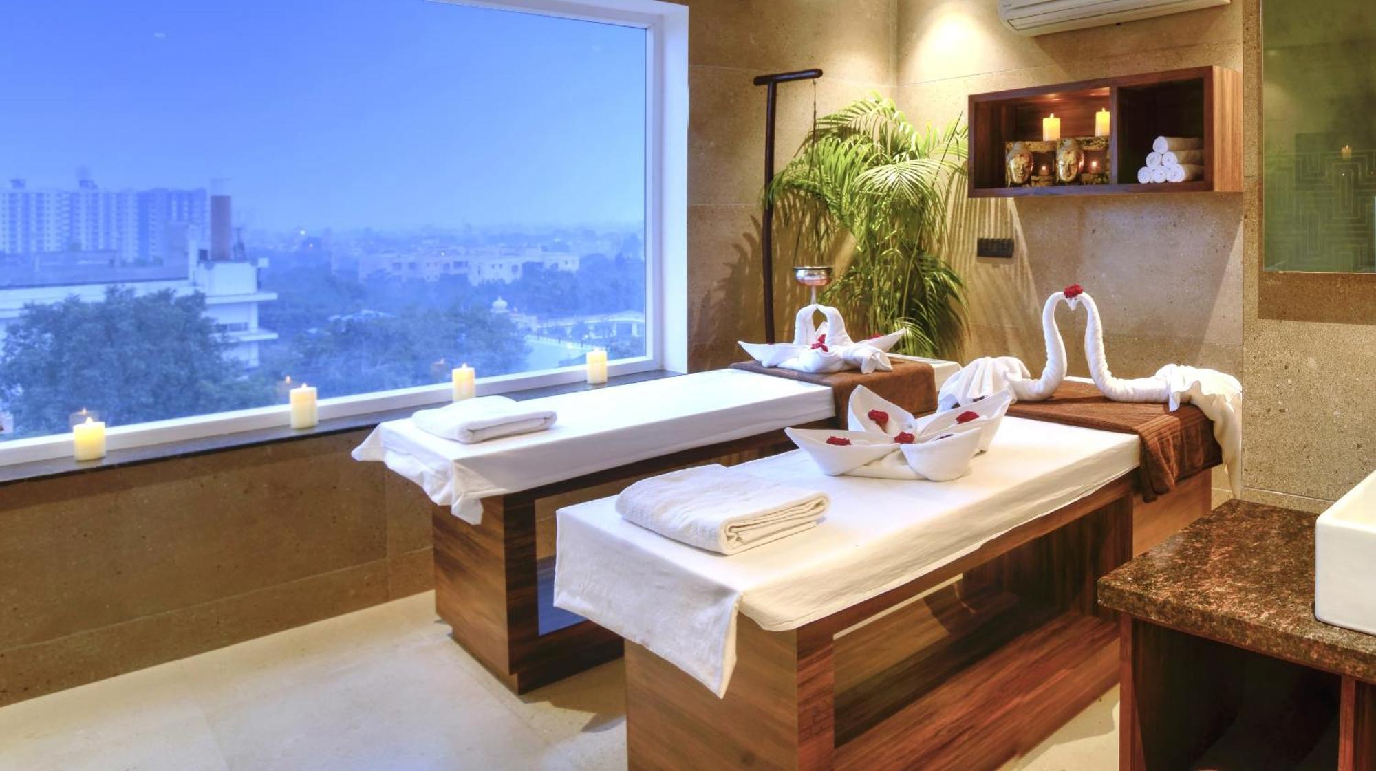 Golden Tulip Agra Ξενοδοχείο Agra  Εξωτερικό φωτογραφία